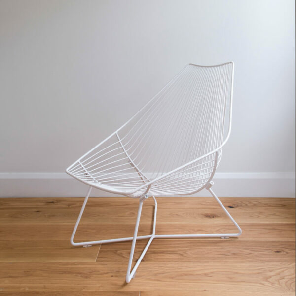 Wire Outdoor Chair - Piha Lounger in White